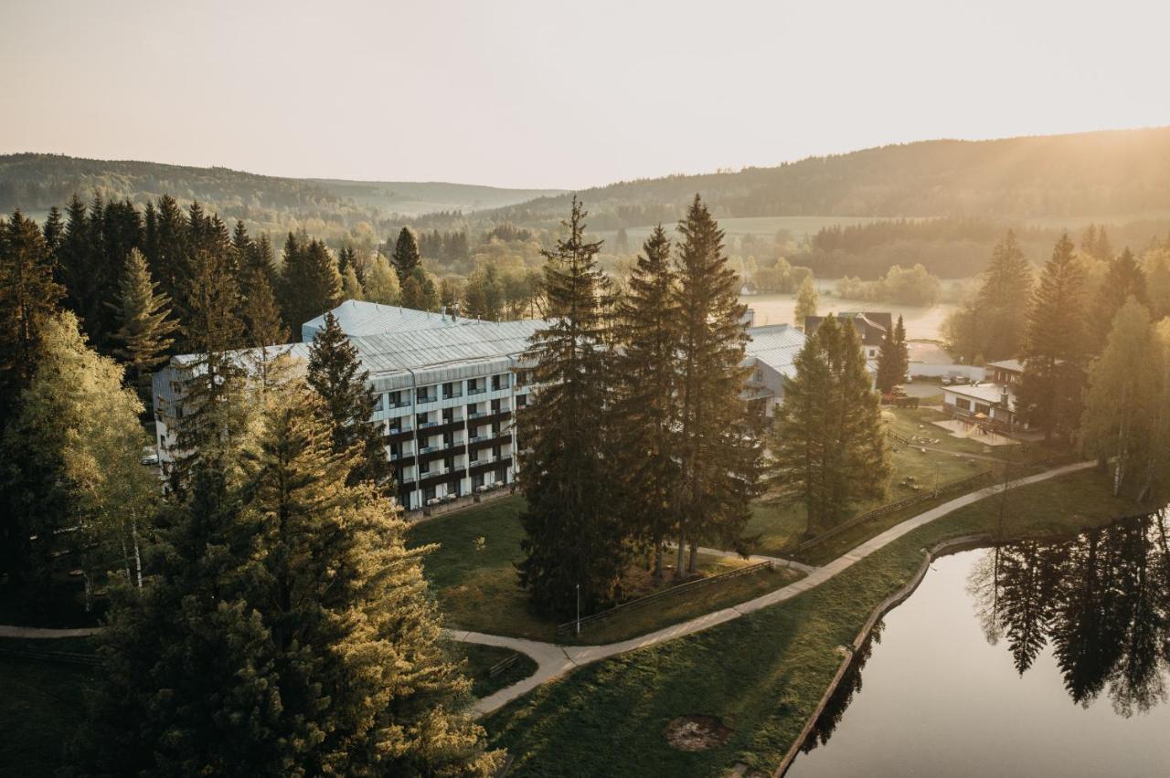 Orea Resort Devet Skal Vysocina Snezne  Exterior photo